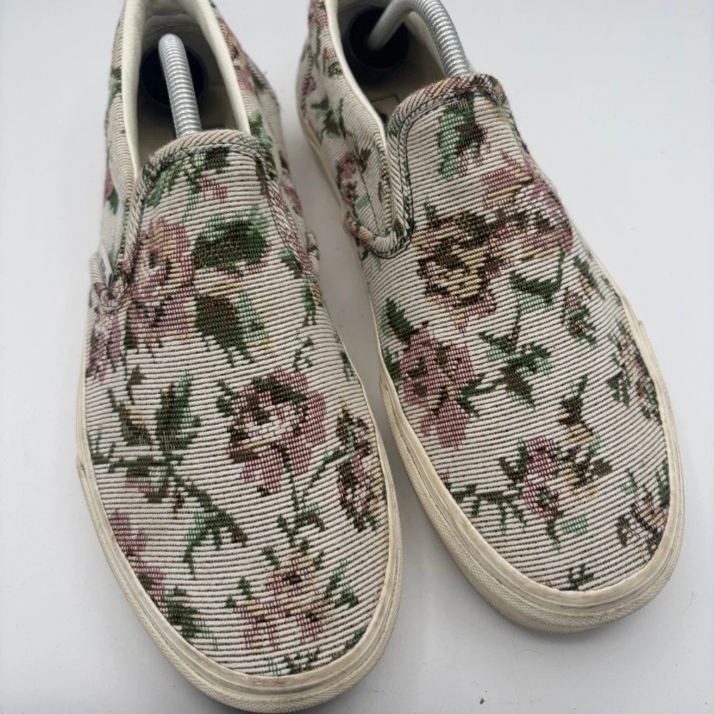 RARE Vans Slip-On Mens Sz 11 Cream Floral Tapestry Skateboard Sneaker Textile
